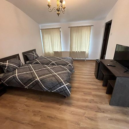Alexander Residence Brăila Esterno foto