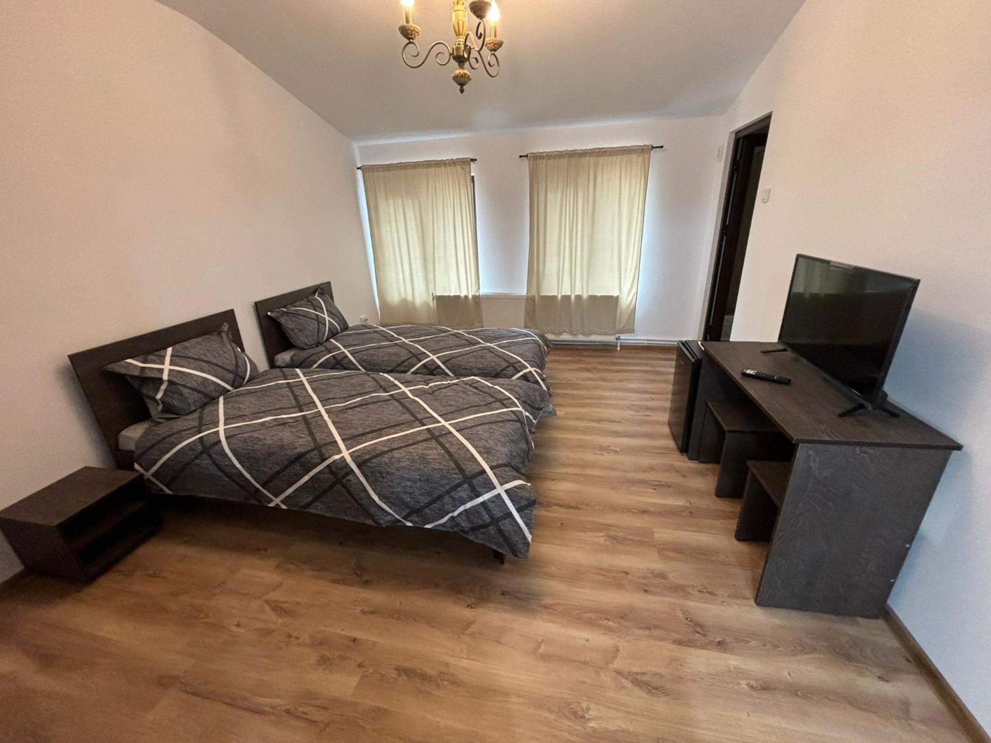 Alexander Residence Brăila Esterno foto