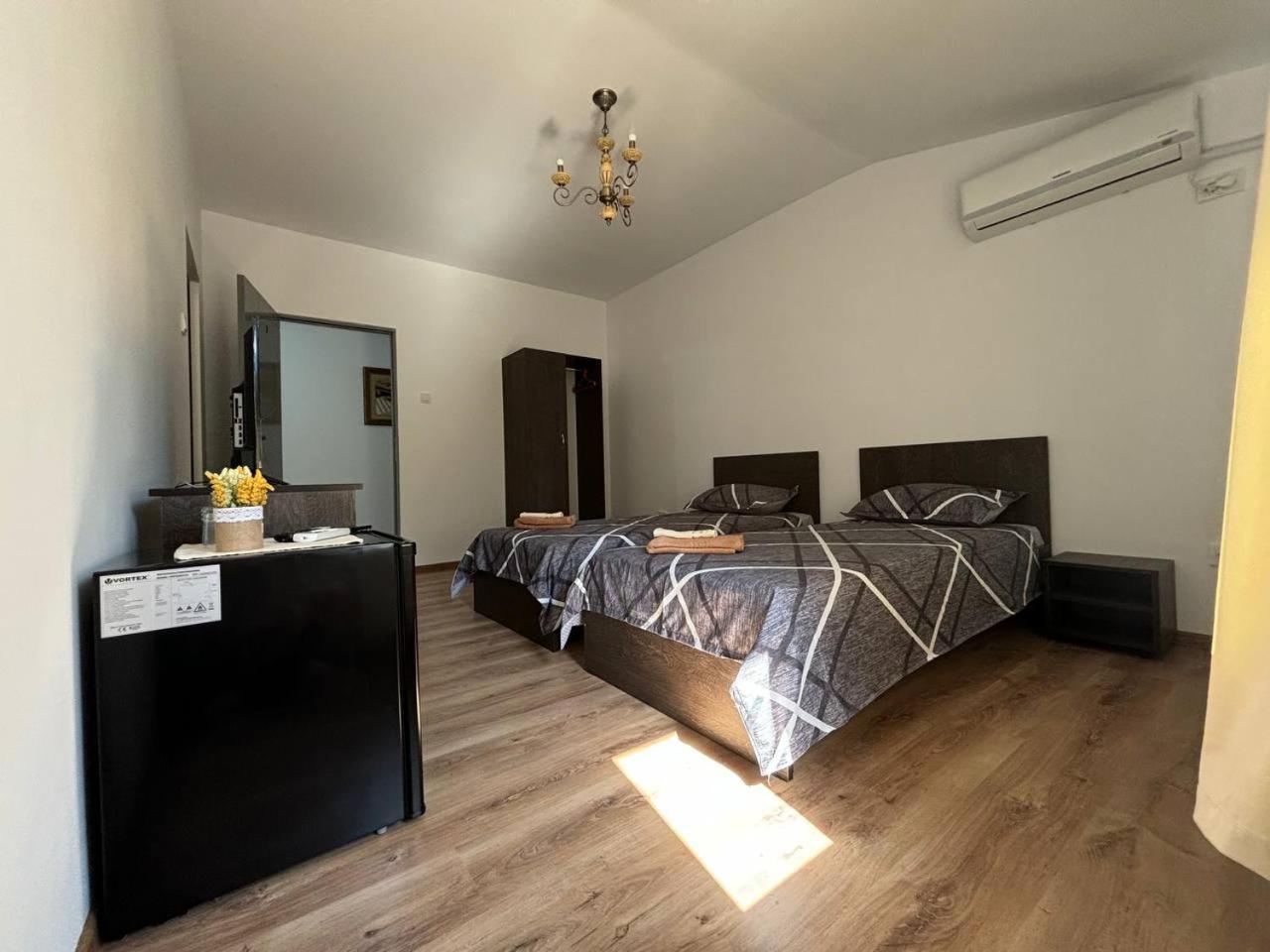 Alexander Residence Brăila Esterno foto